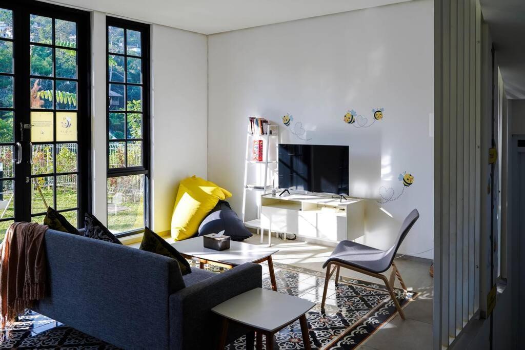 Aiko Villa *