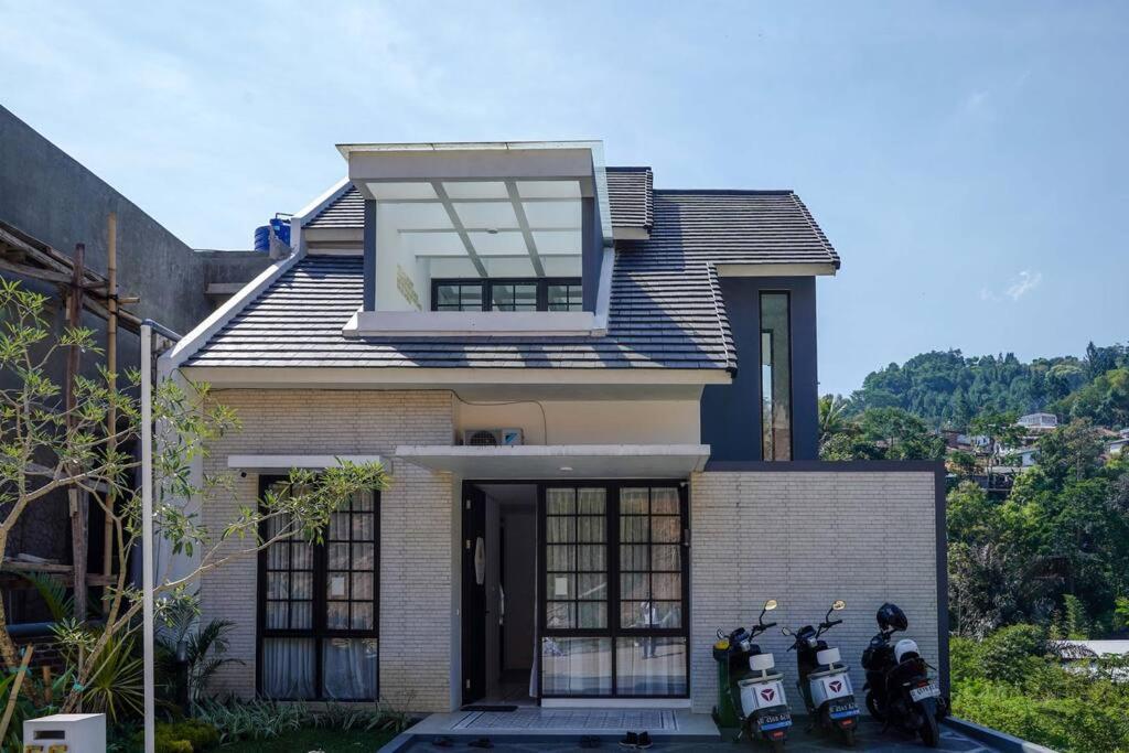 Aiko Villa Bandung